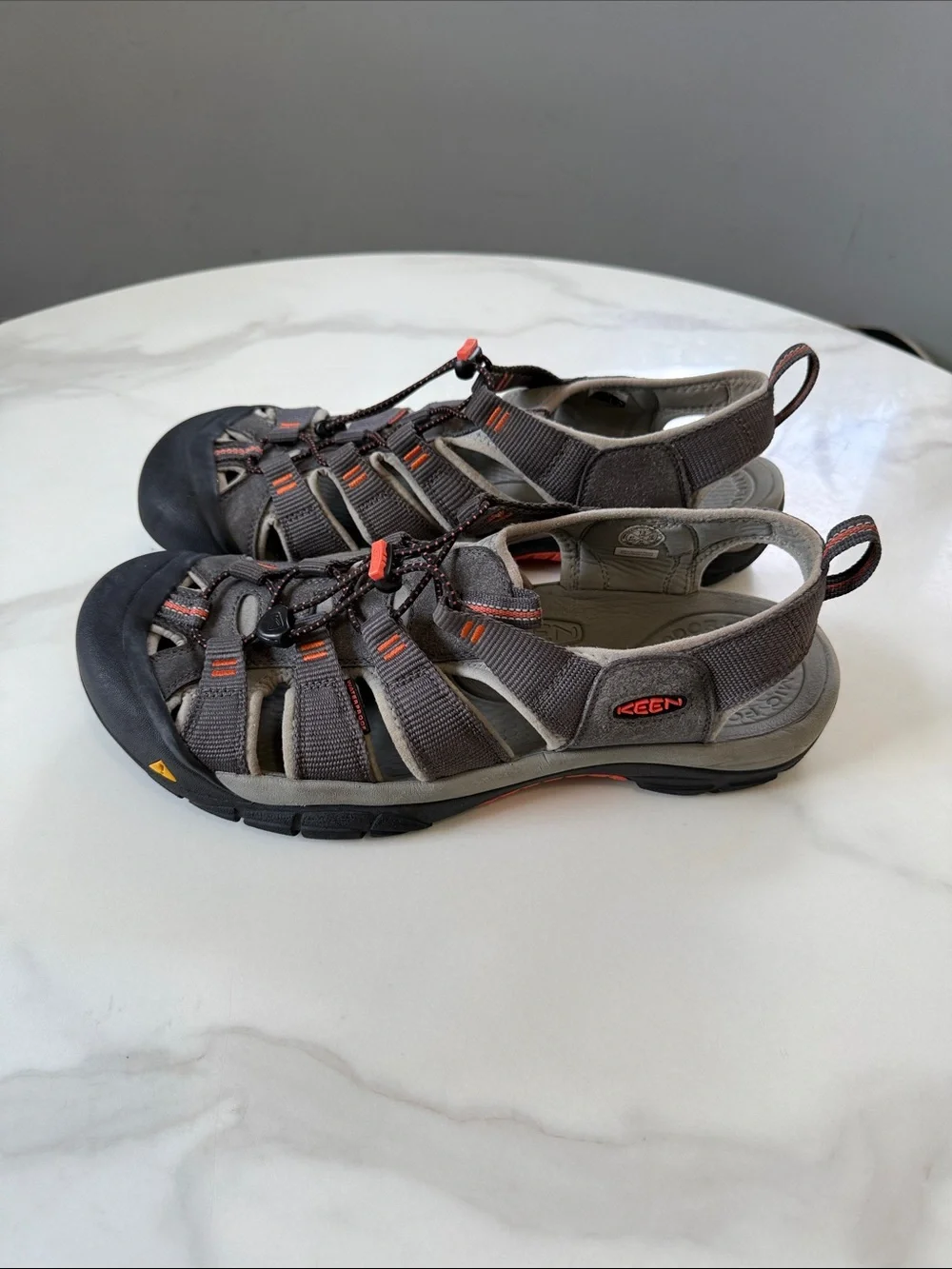 Keen durable closed